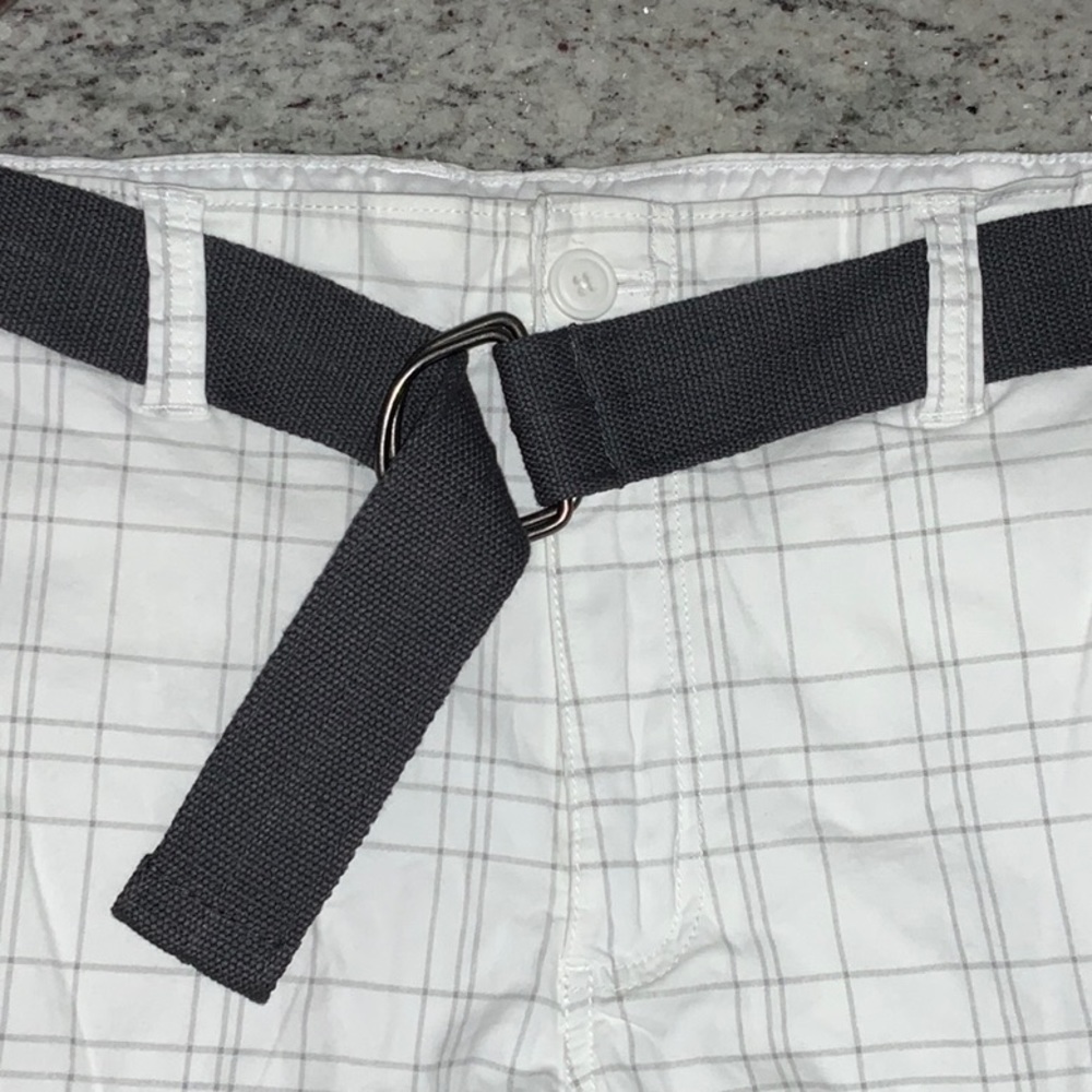 Shorts - Picture 4 of 4